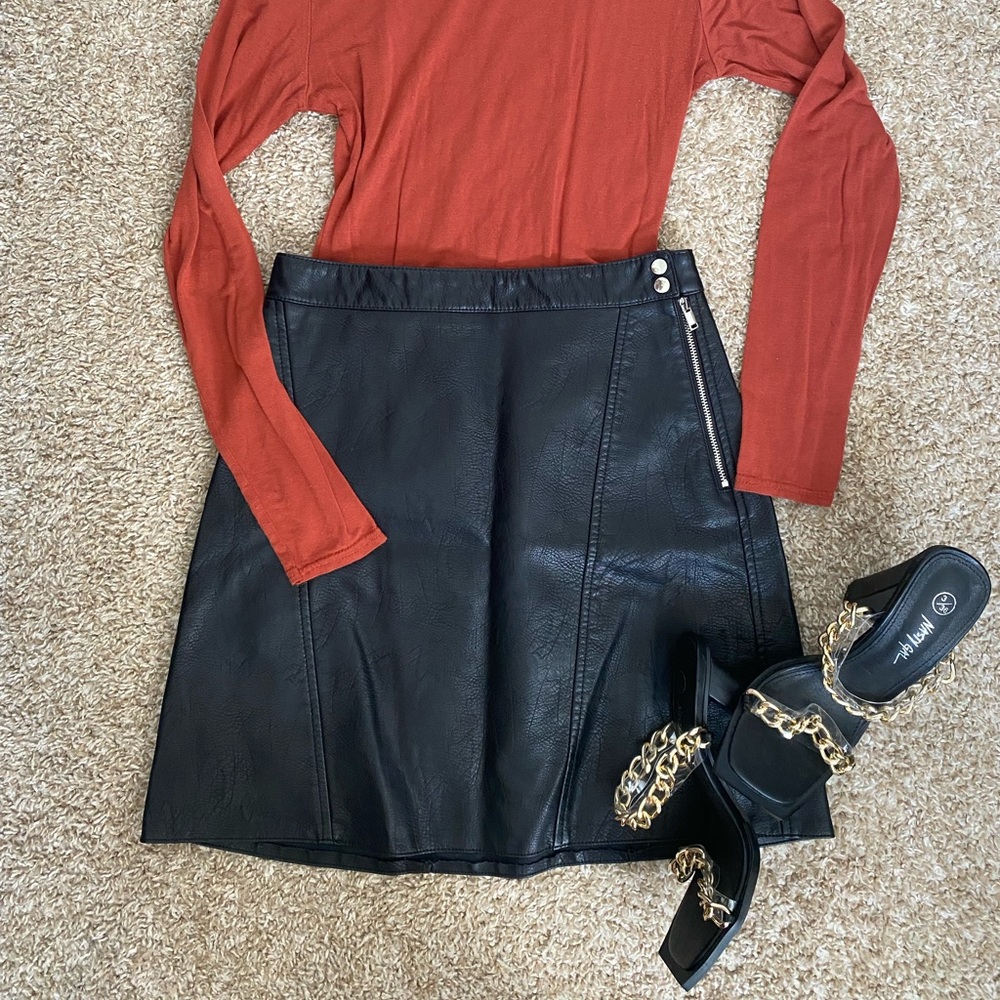 Zara mini faux leather skirt
